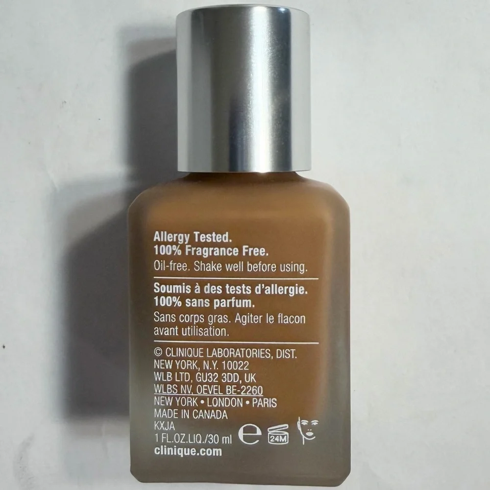 NIB Clinique Superbalanced Makeup Foundation WN 114 Golden (D) 1oz NEW IN BOX